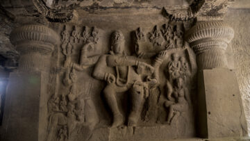 Vyākaraṇa as the Mukham of the Veda: The Integrity of Śabda within the Oral Architecture
